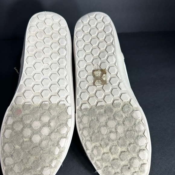 Shu shop High-Top Sneakers with Leopard Print Laces size 7.5 pre owned good - Picture 7 of 9